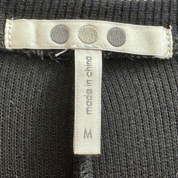 Three Dots NWT SZ M Karen Dress with Tie Waist in Black - Picture 7 of 8